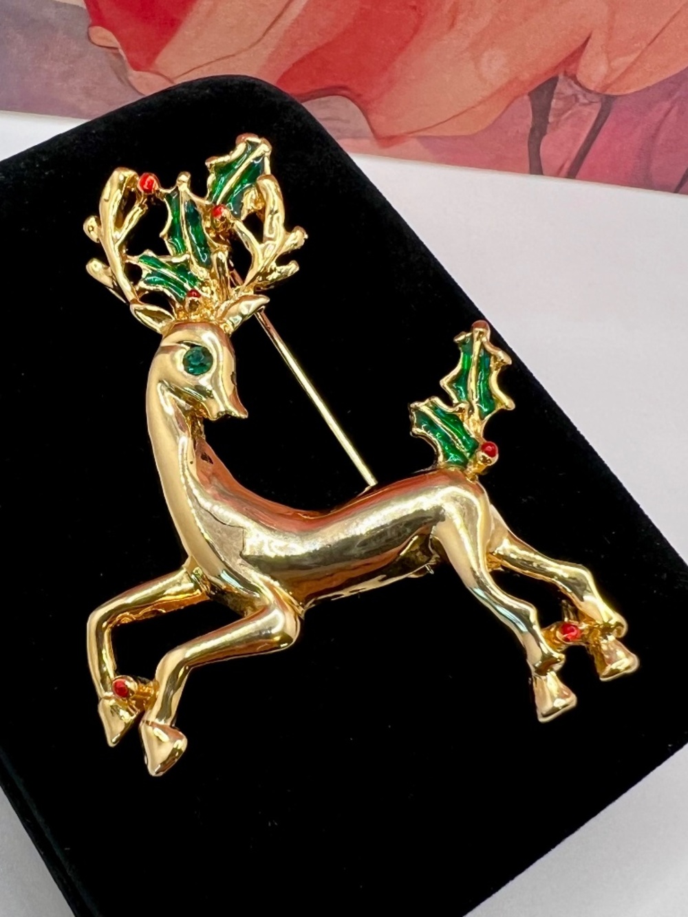Gerrys Gold Reindeer Holiday Brooch
